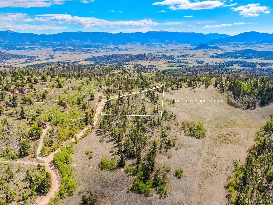 Photo of 485 Longbow Dr
