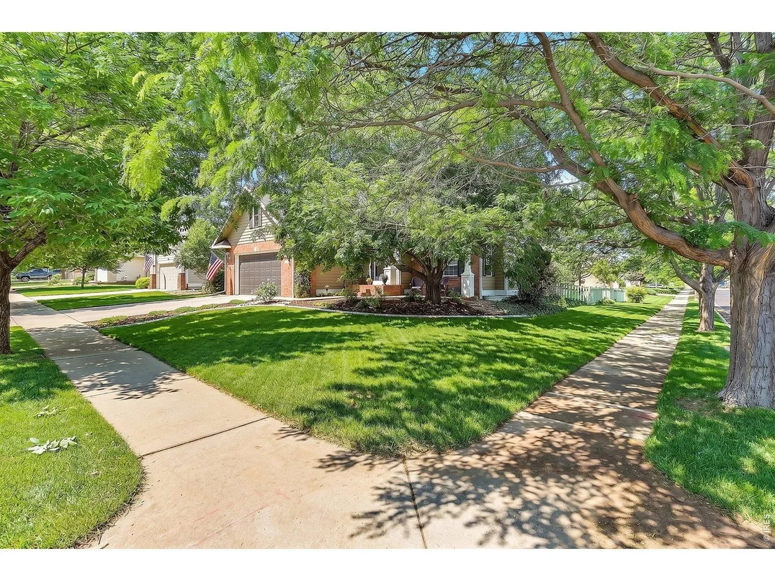 Photo of 101 54th Ave