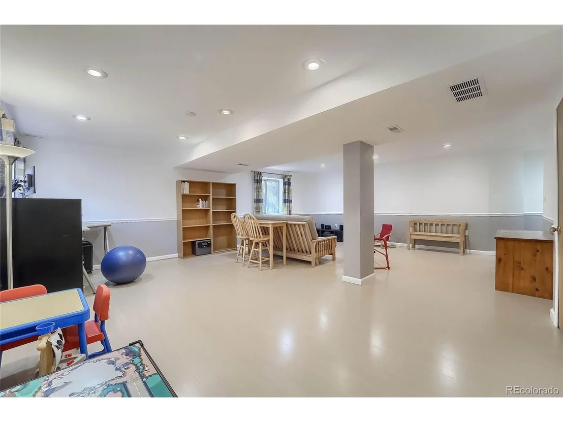 Photo of 543 Cherrywood Dr