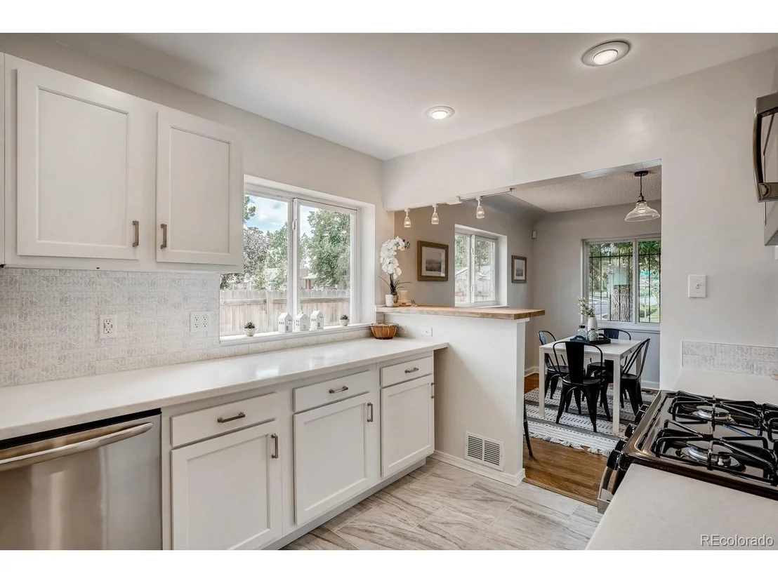 Photo of 2900 Elm St