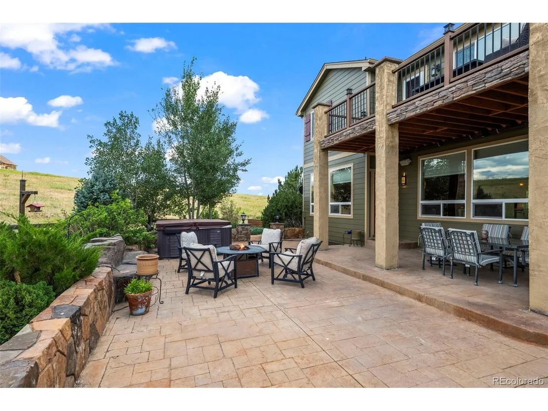 Photo of 5565 Southwind Cir
