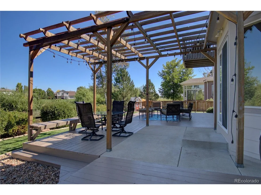 Photo of 646 Clarendon Dr