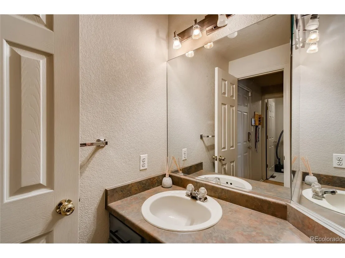 Photo of 13477 Dexter Way