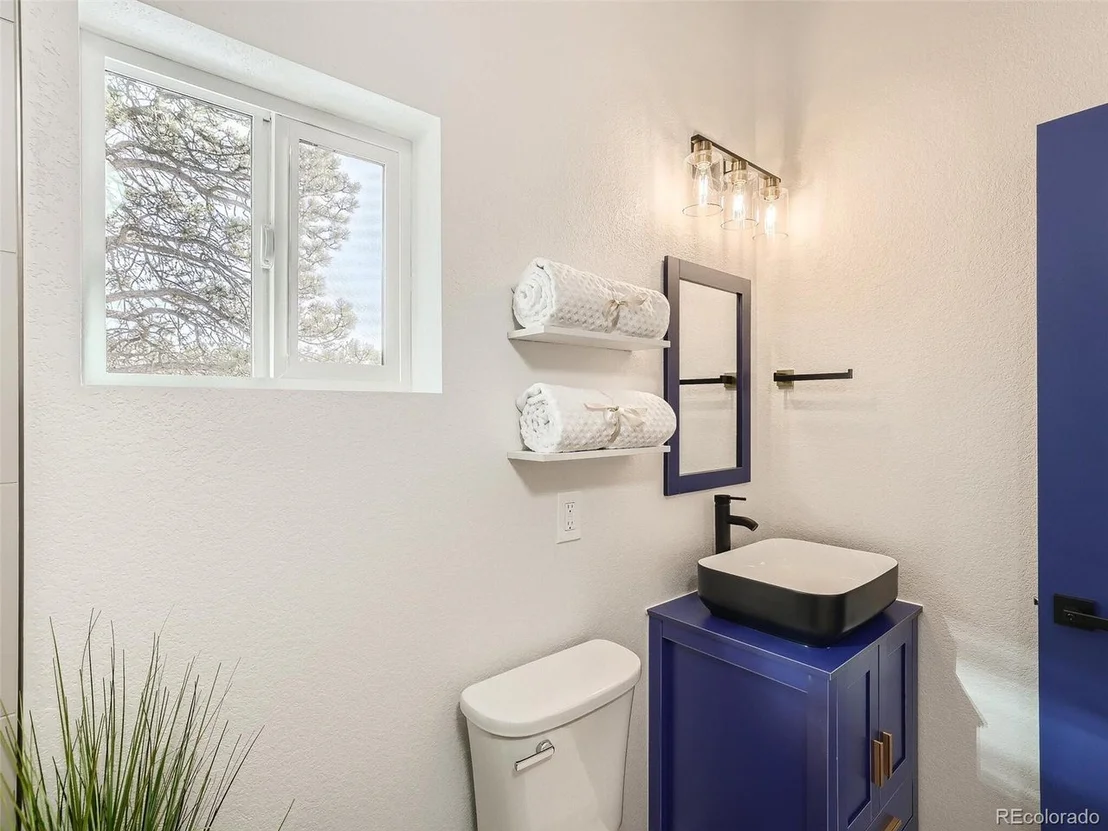 Photo of 79 Lakewood Cir