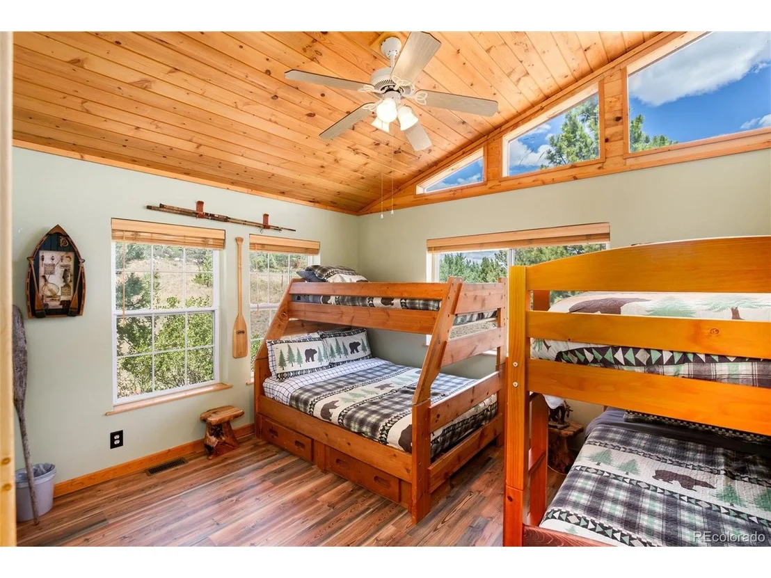 Photo of 1301 Sheep Ridge Rd