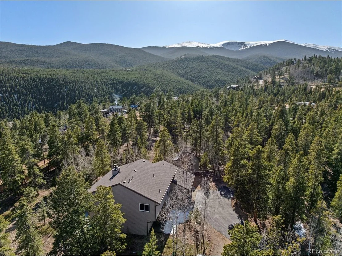 Photo of 381 Highlands Dr