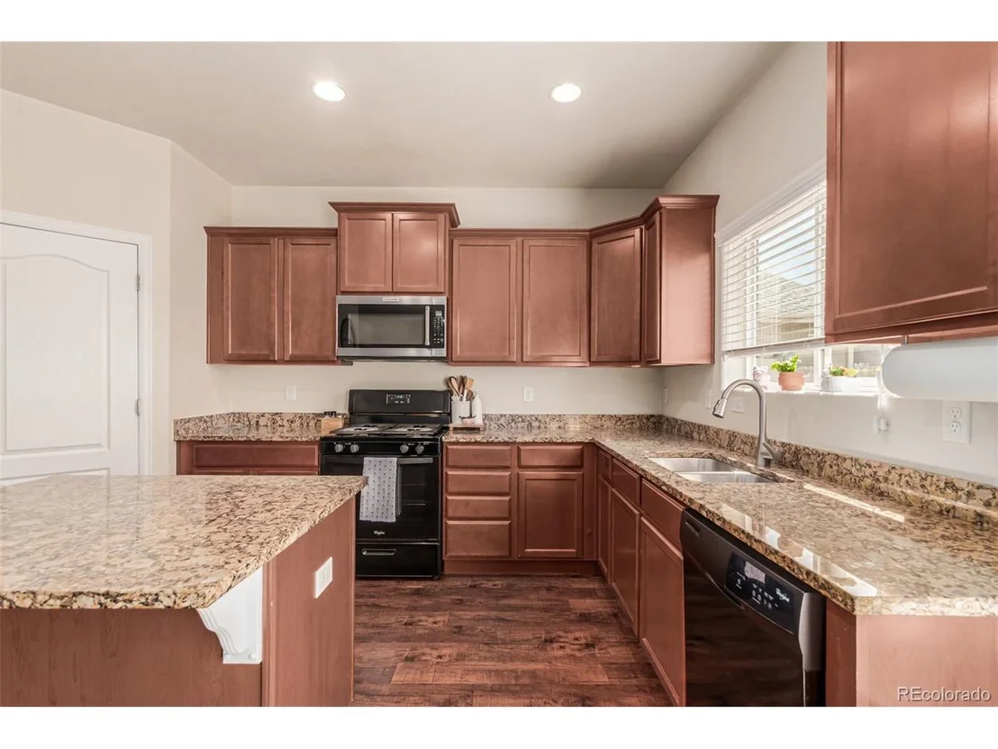 Photo of 504 Vista Blvd