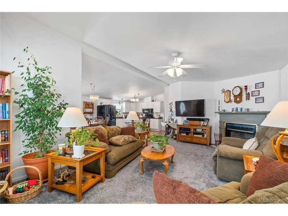 Photo of 207 Willow Dr