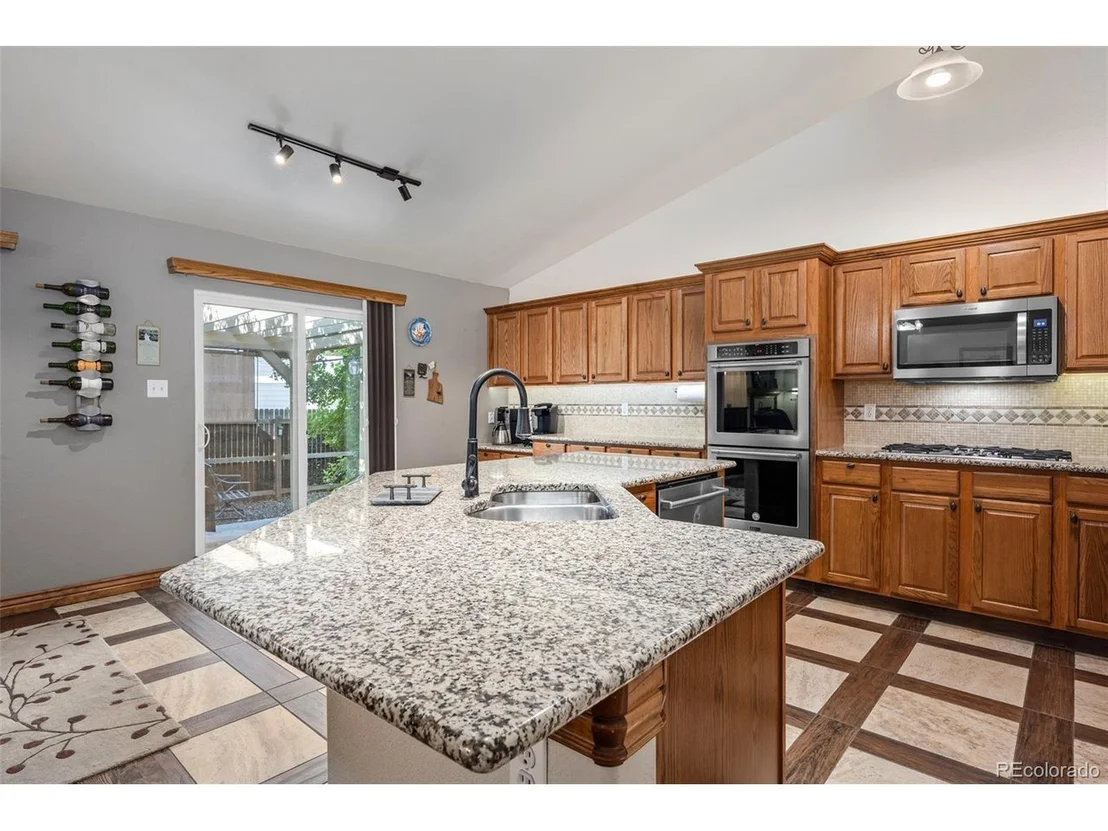 Photo of 6758 Sunburst Ave