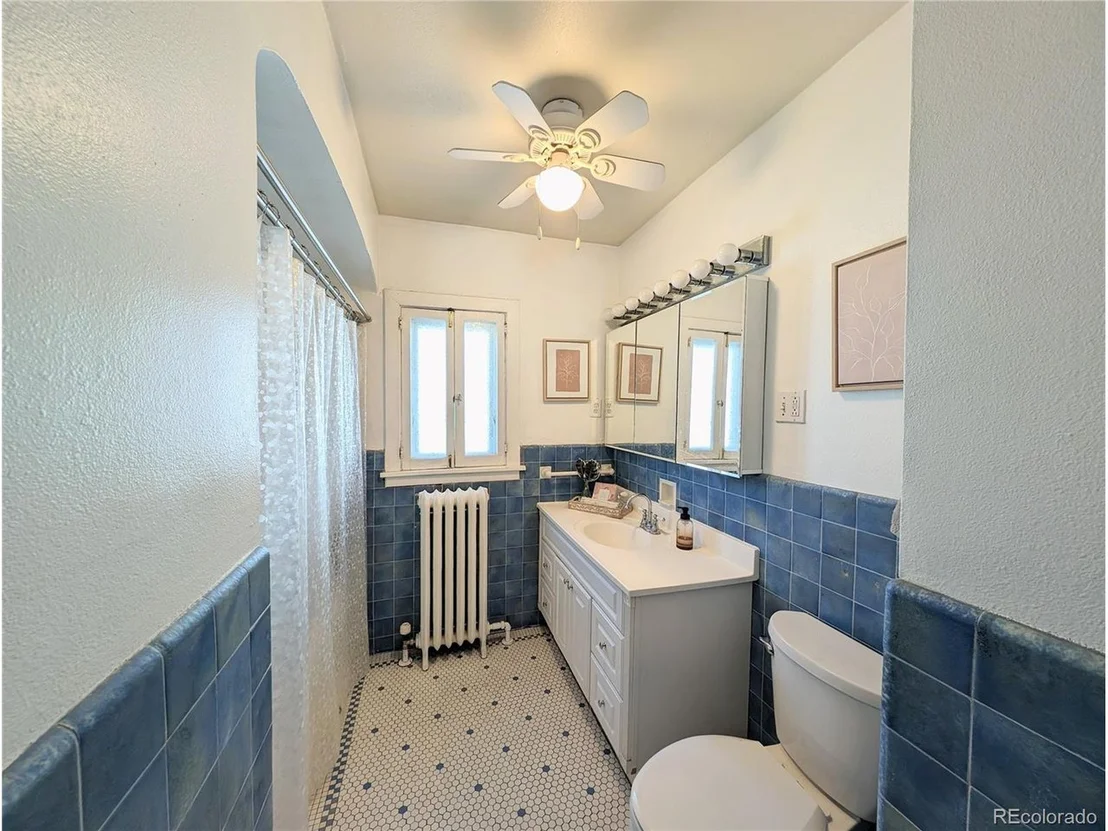 Photo of 601 Colorado Blvd