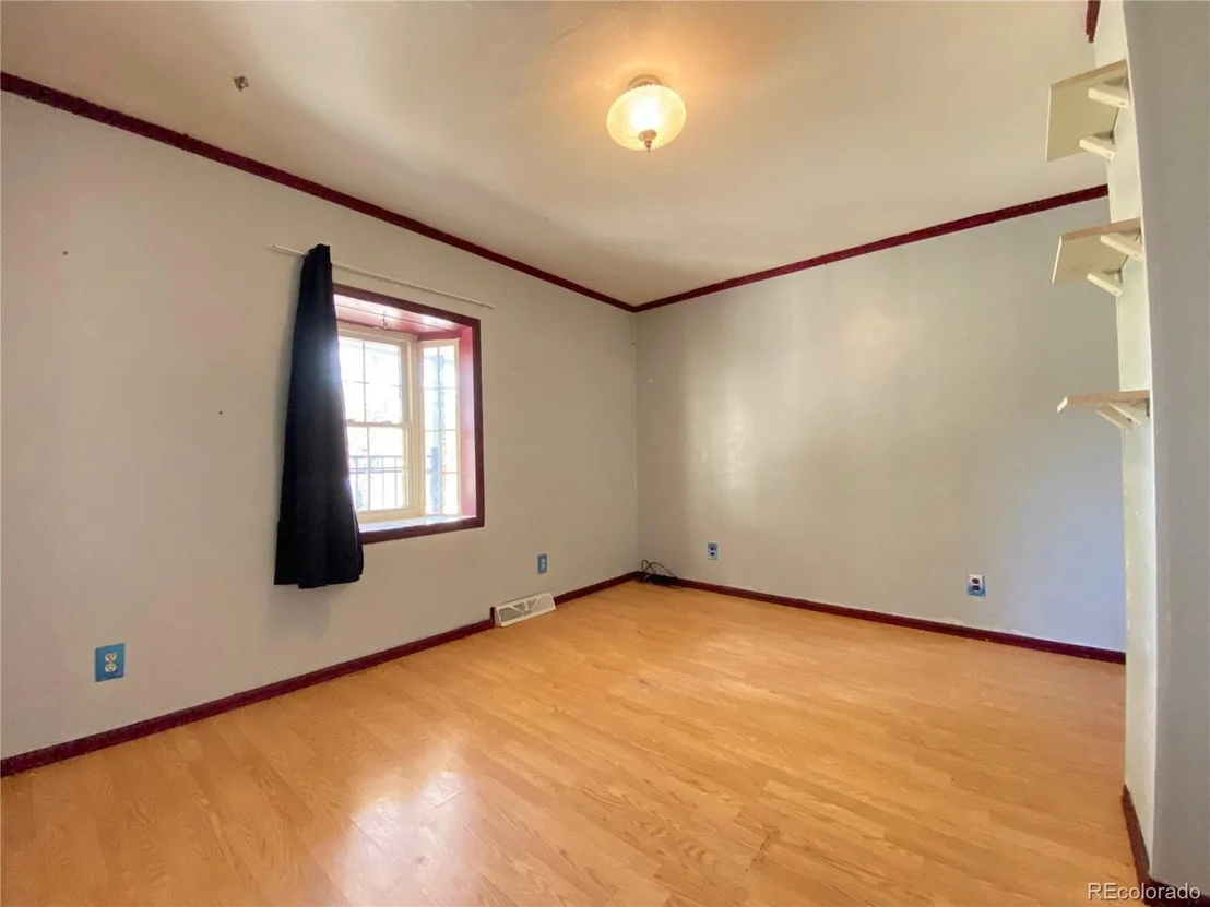 Photo of 1222 Valley View Dr
