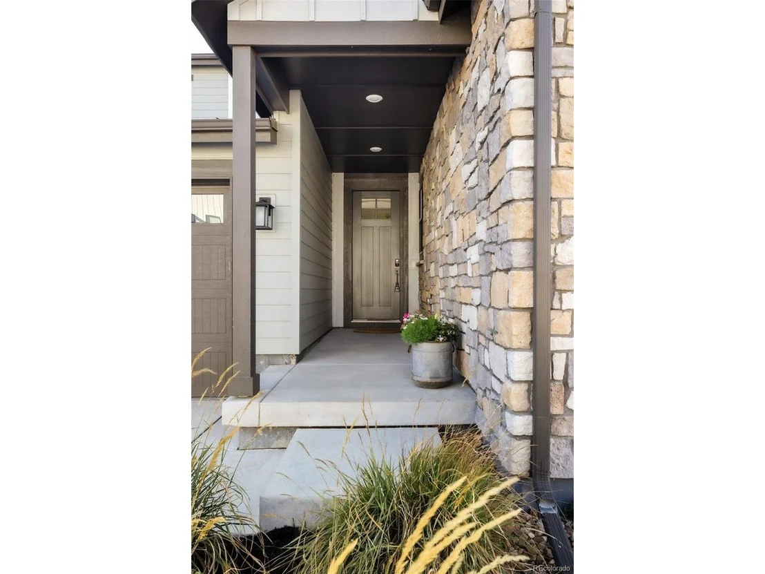Photo of 11103 Cloud Shadow St
