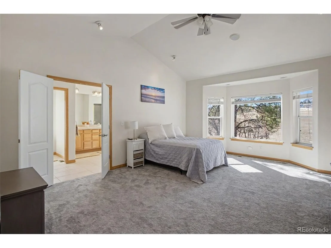 Photo of 261 Pinecrest Way