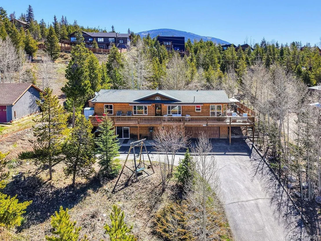 Photo of 379 Hummingbird Cir