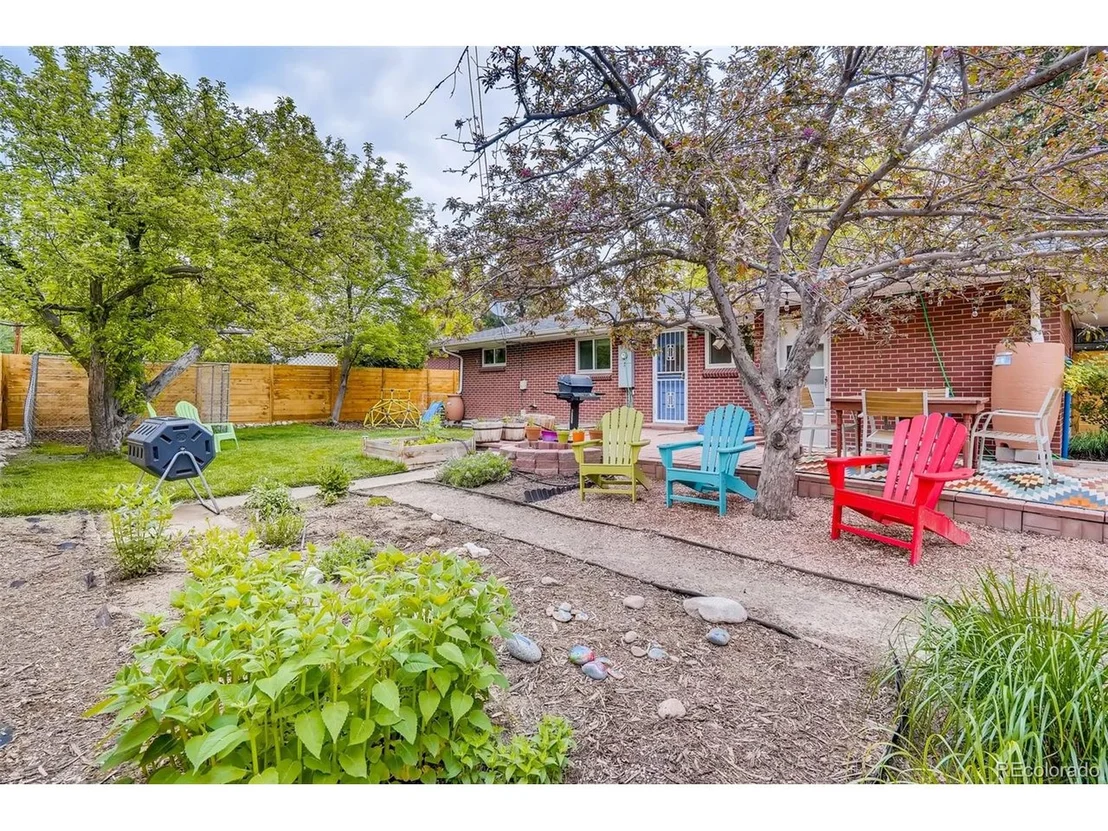 Photo of 6167 Flower St
