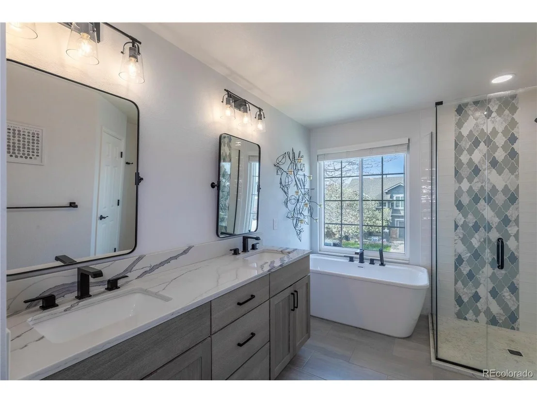 Photo of 294 Willowick Cir