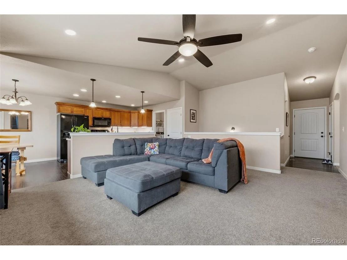Photo of 102 11th Ave