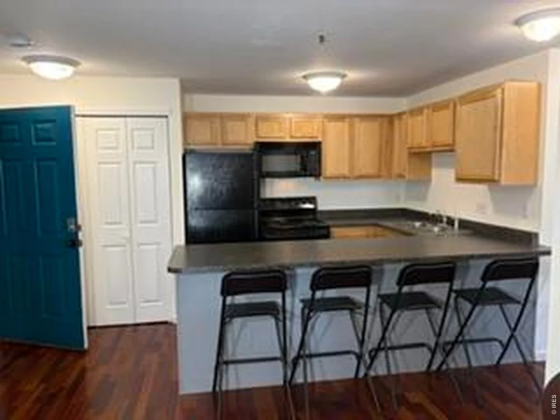 Photo of Unit 102 at 1405 Broadway