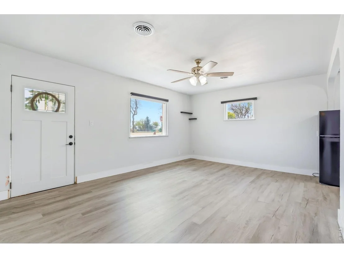 Photo of 147 E Park Ave