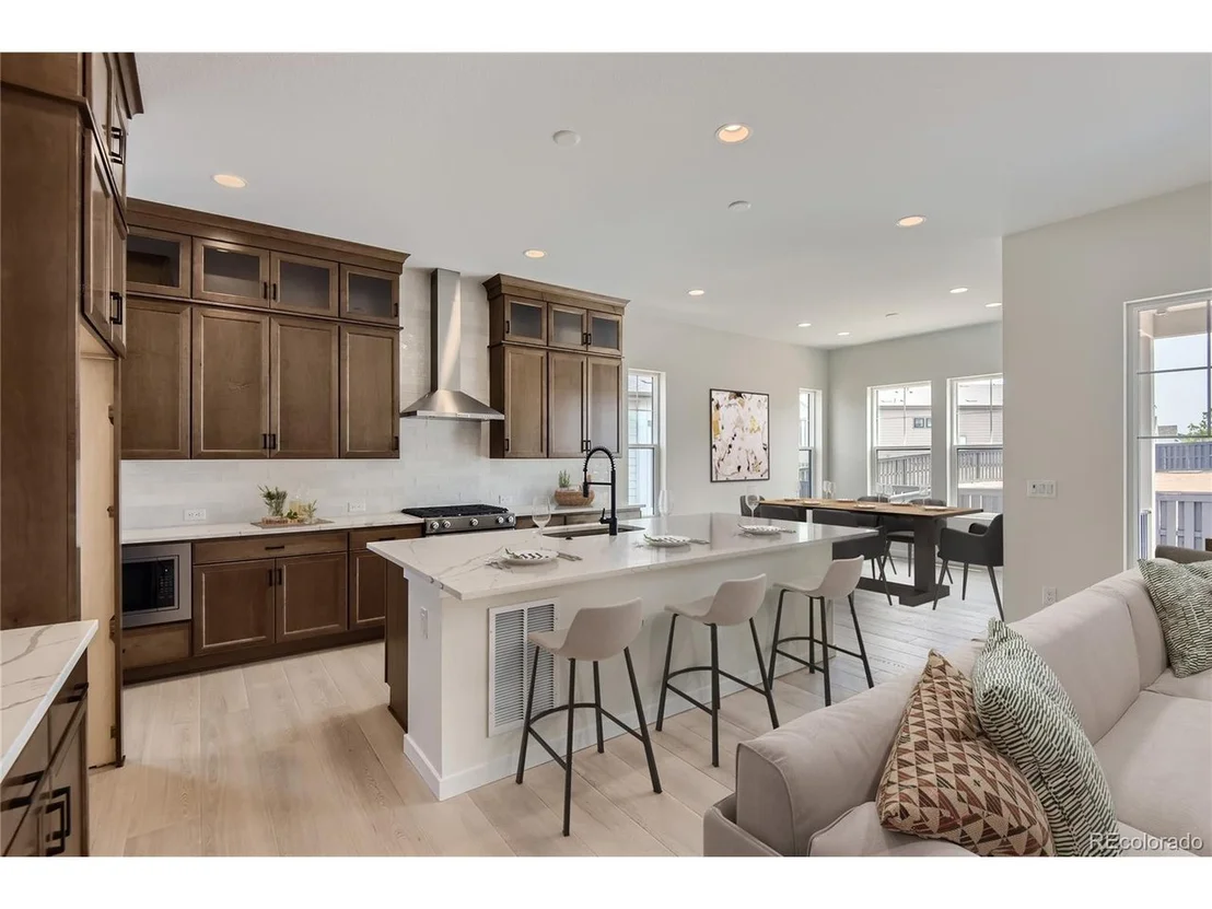 Photo of 9634 Winterset Cir