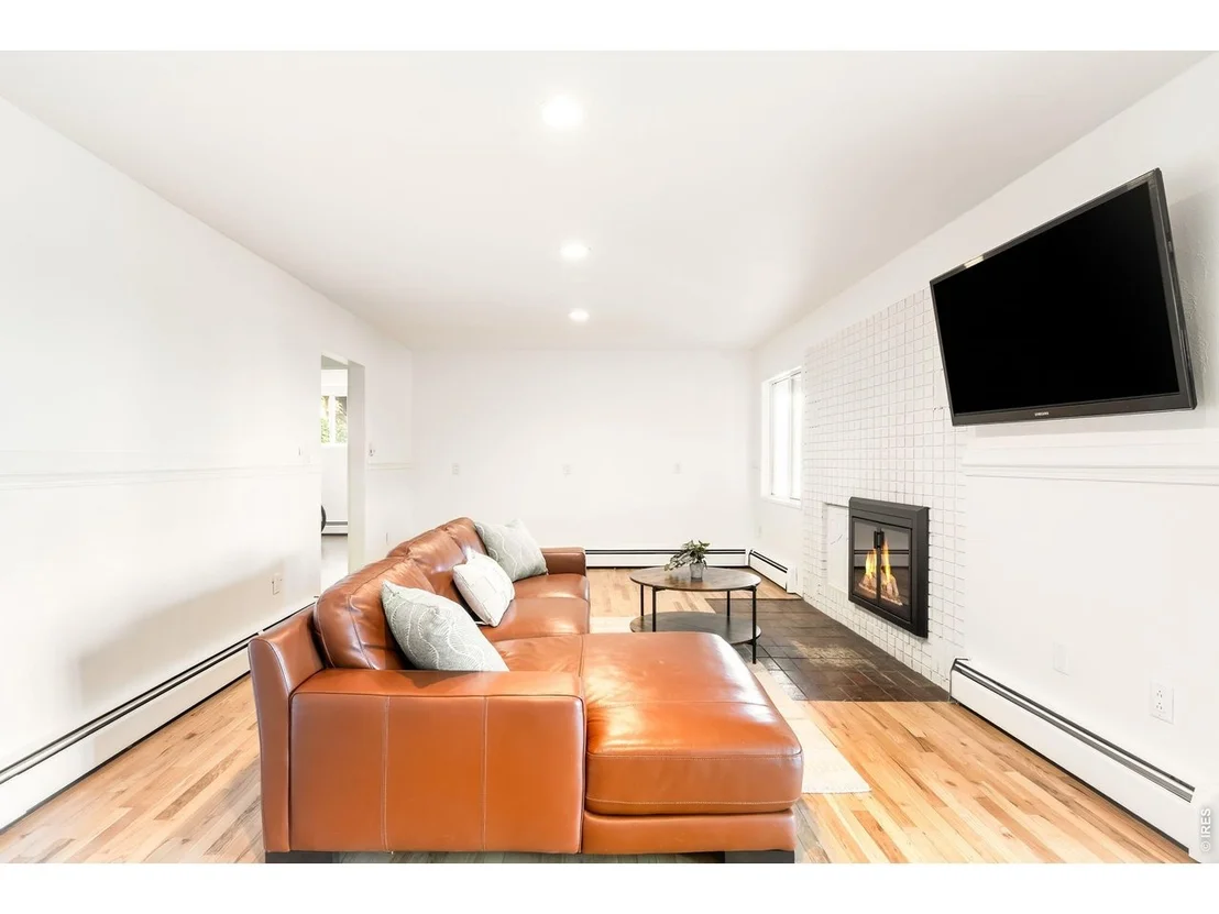 Photo of 300 Forest Ave