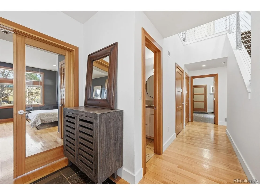 Photo of 860 Union Ave