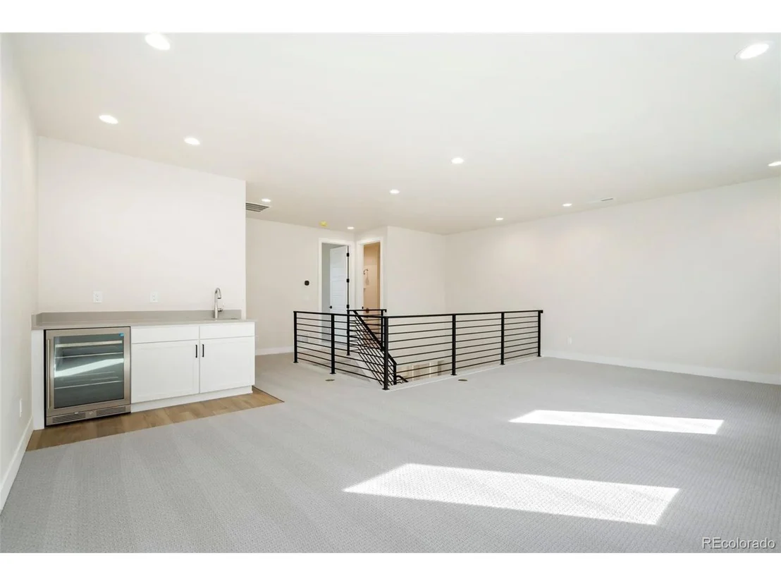 Photo of 1796 Barefoot Dr