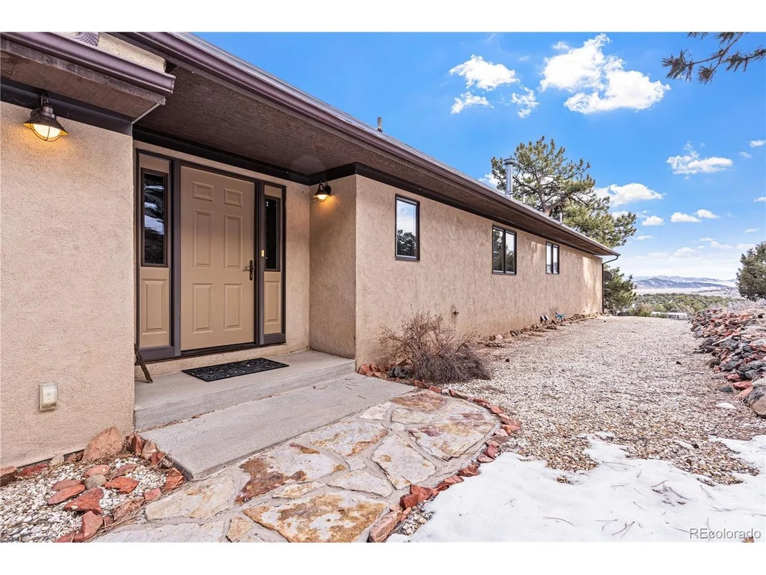 Photo of 1301 Pheasant Loop