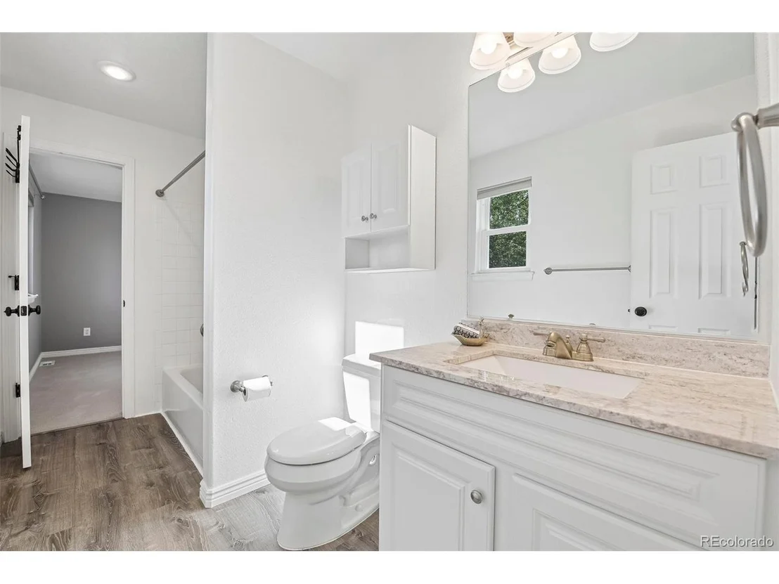 Photo of 13471 Glen Cir