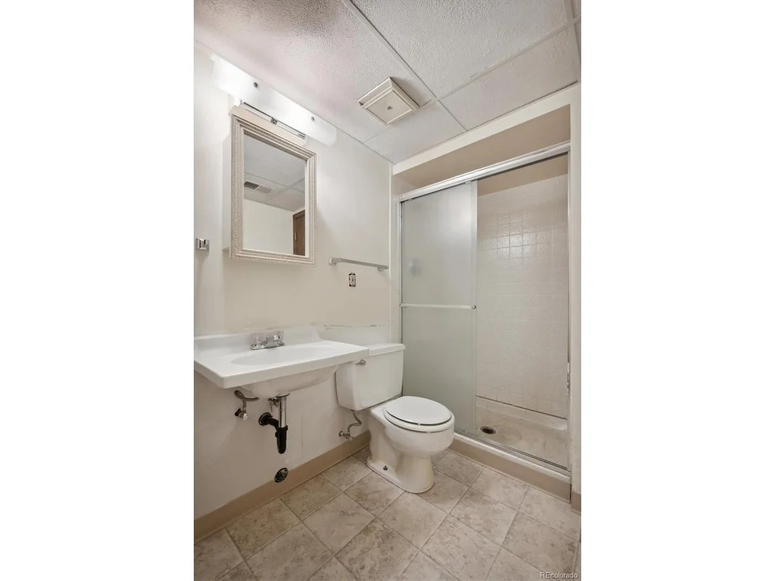 Photo of 3870 Cloverleaf Dr