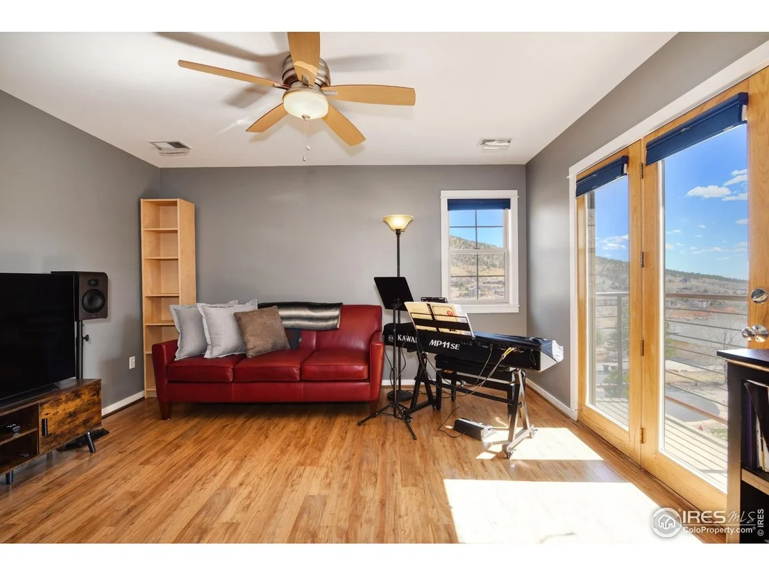 Photo of 385 Vasquez Ct
