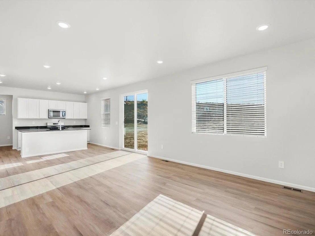 Photo of 4641 Sunsplash Way
