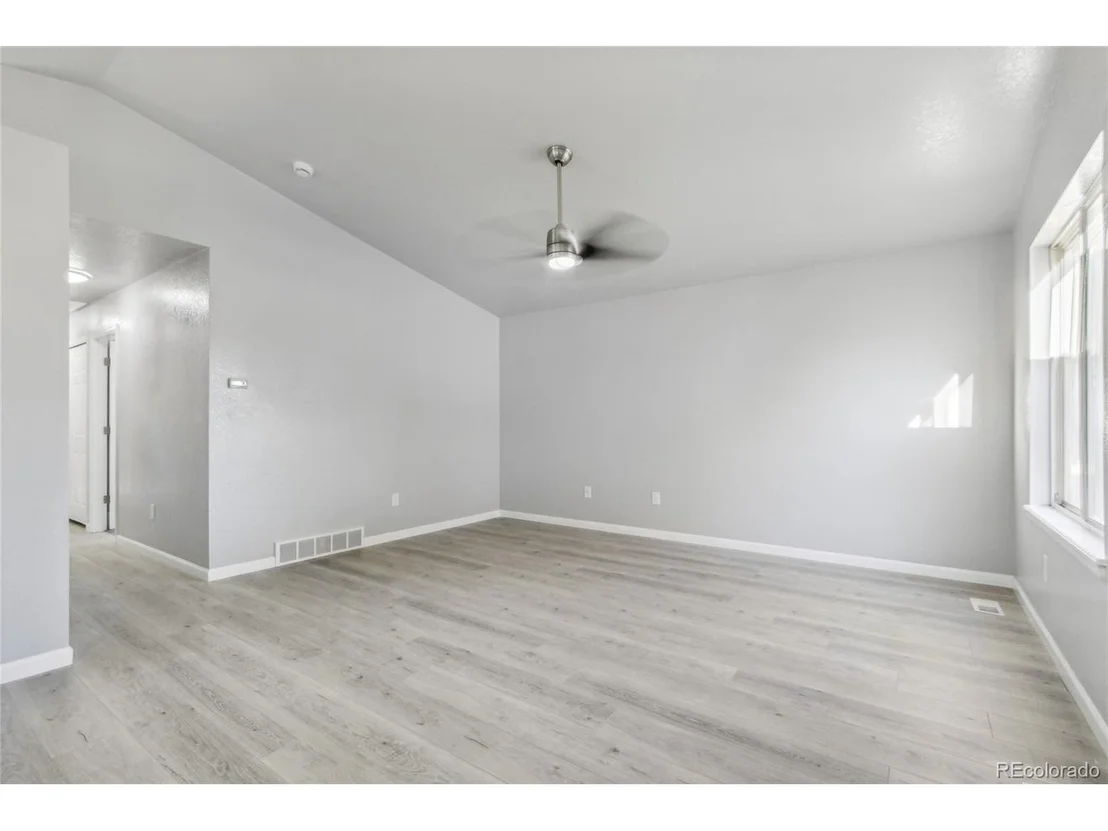 Photo of 110 Calabria Dr