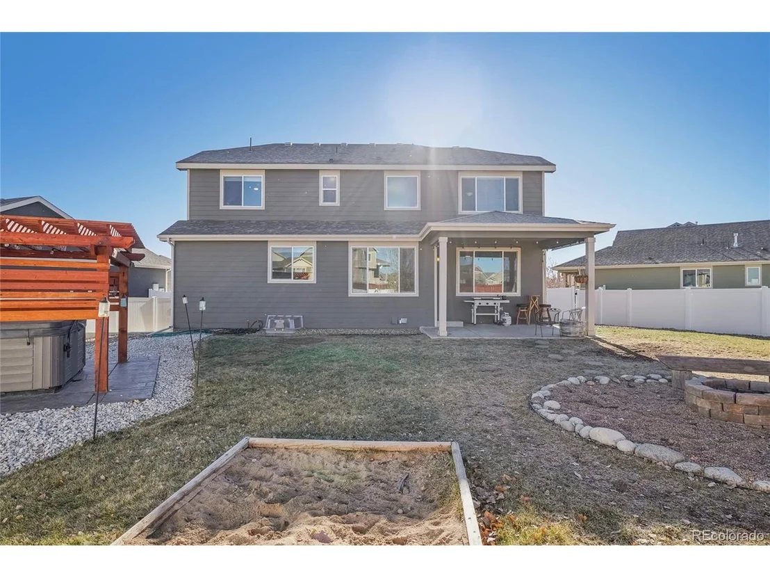 Photo of 272 Castle Dr