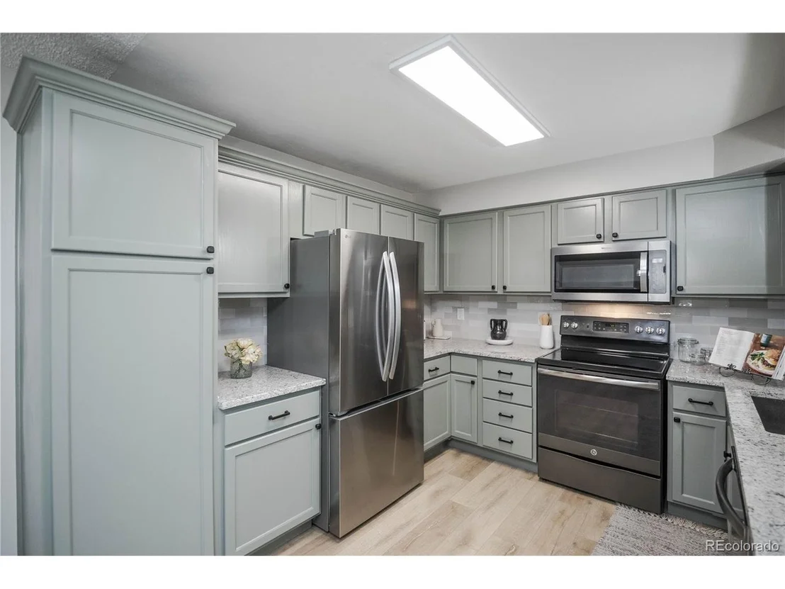Photo of 17657 E Prentice Cir