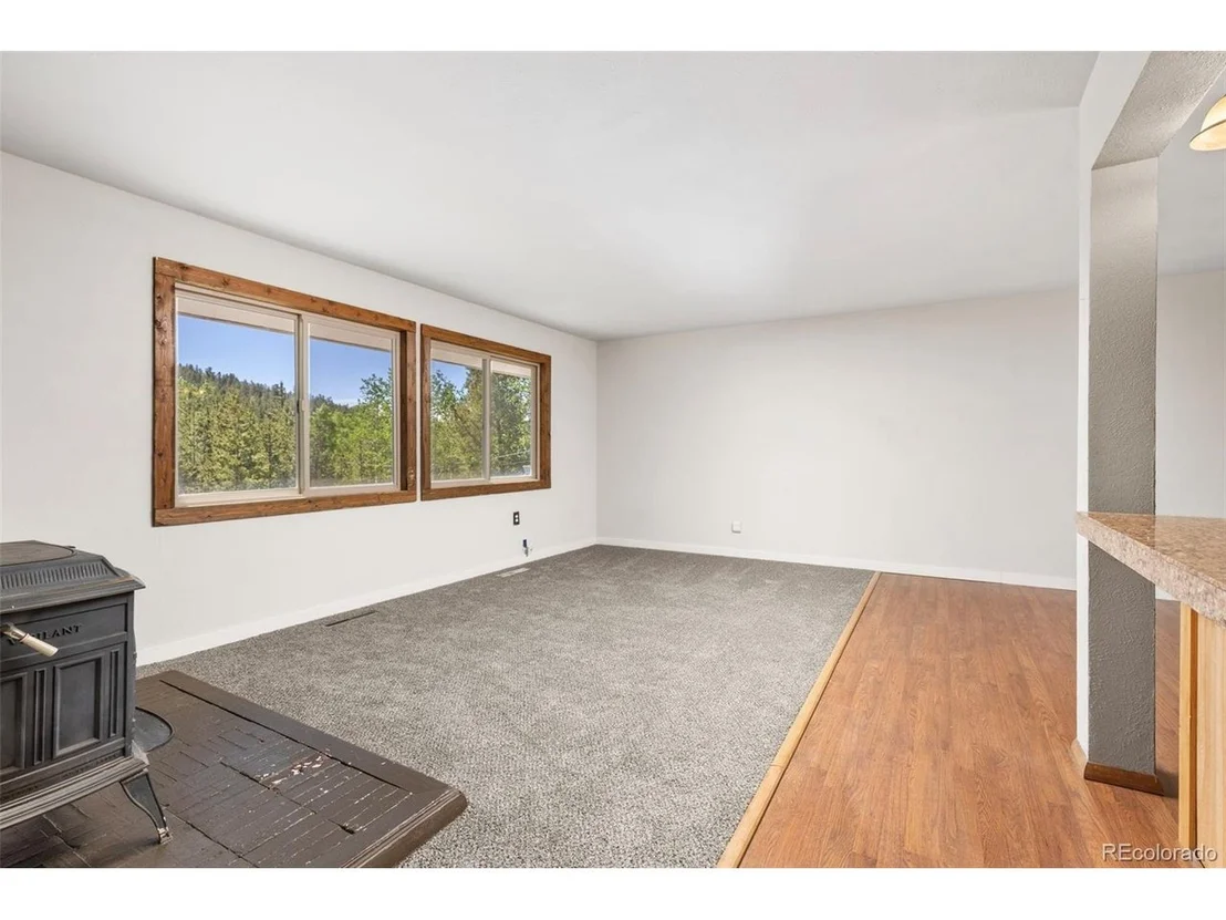 Photo of 283 Foxtail Dr