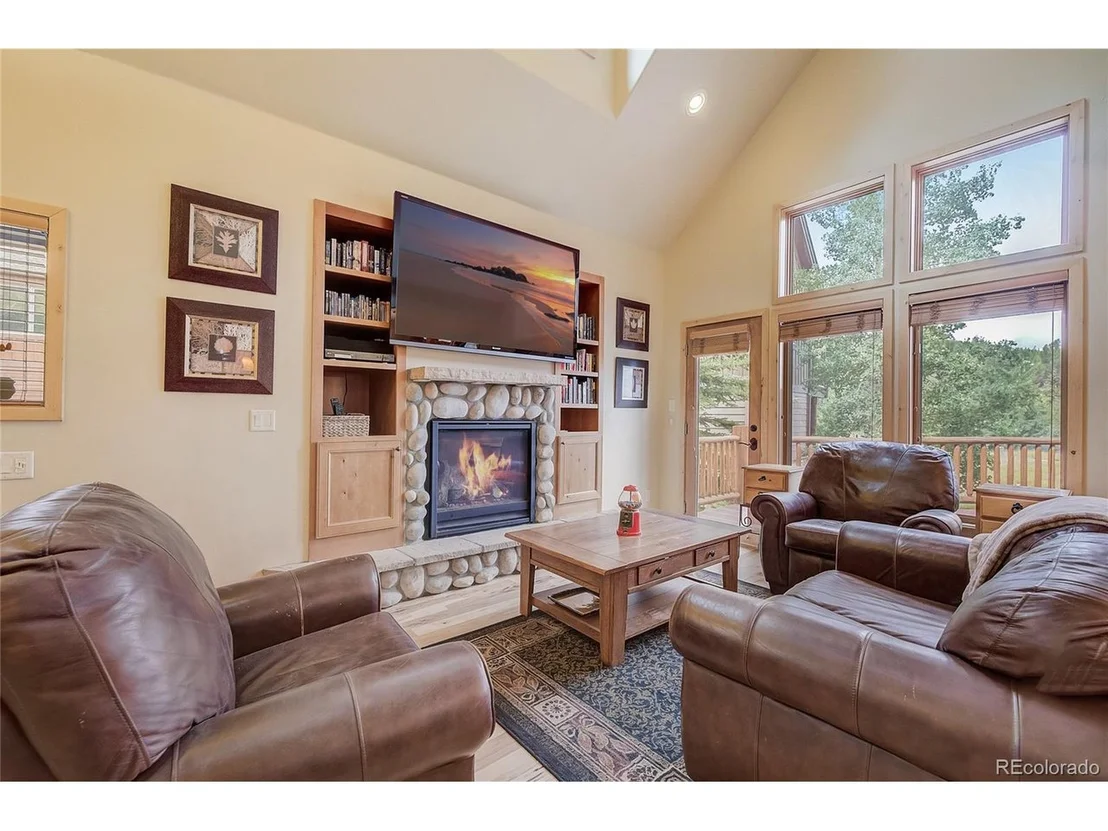 Photo of 406 Kestrel Ln