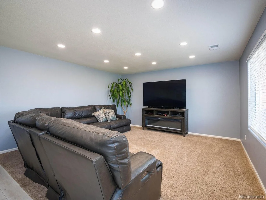 Photo of 47303 Clover Ave