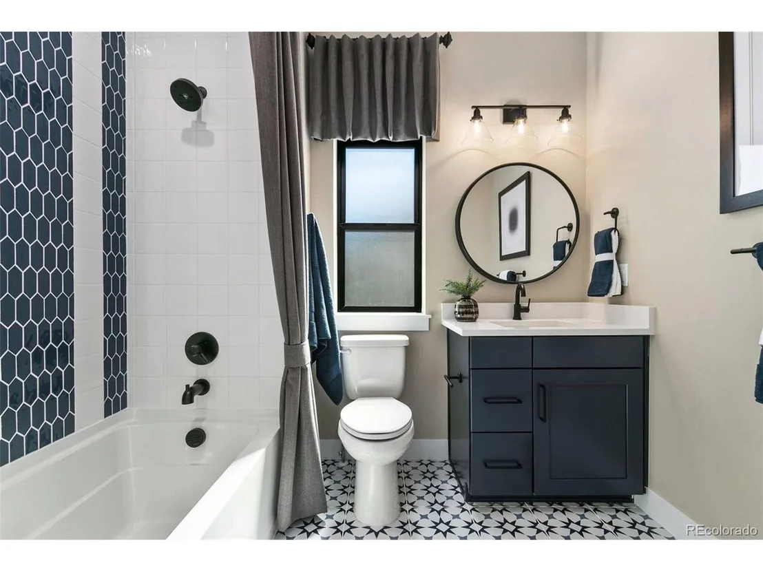Photo of 1784 Barefoot Dr