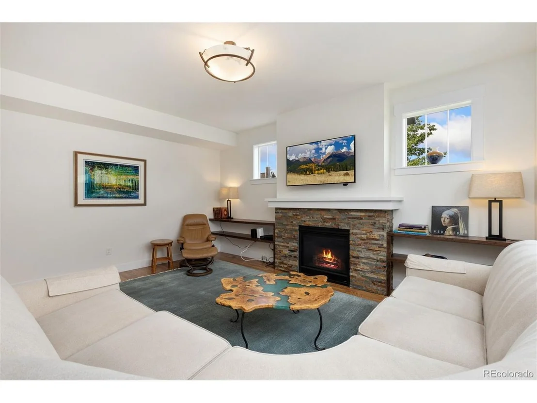 Photo of 2856 Shadow Lake Rd