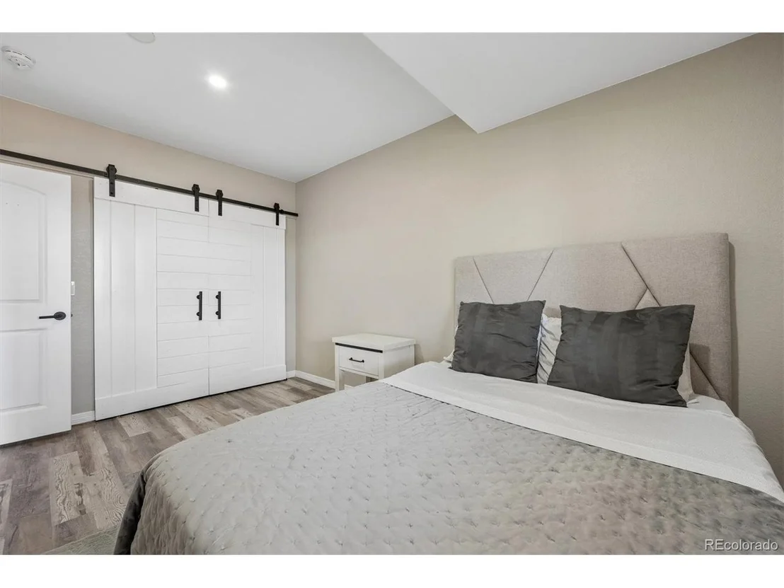 Photo of 8630 Zircon Way