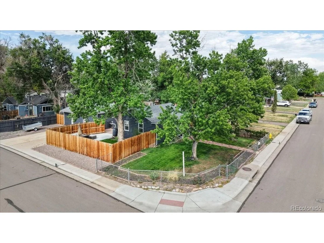 Photo of 6865 W 55th Pl