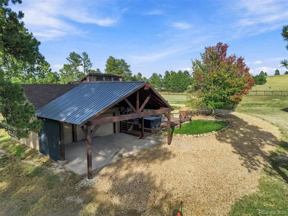 Photo of 5496 Timber Ridge Dr
