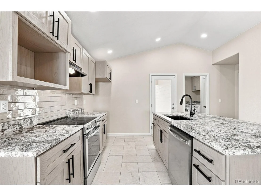 Photo of 2436 Heather Ln