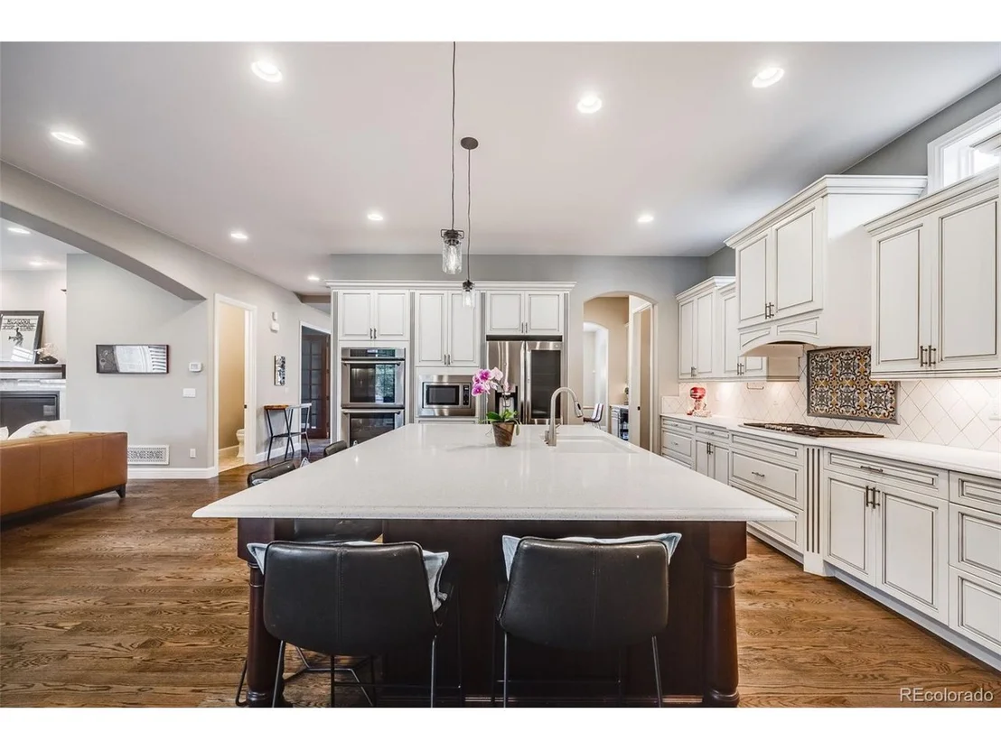 Photo of 2362 Spruce Way