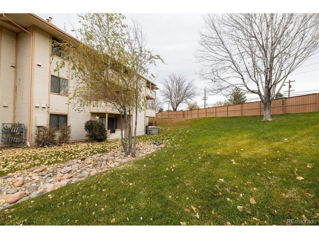 Photo of Unit 1007 at 2201 Sable Blvd