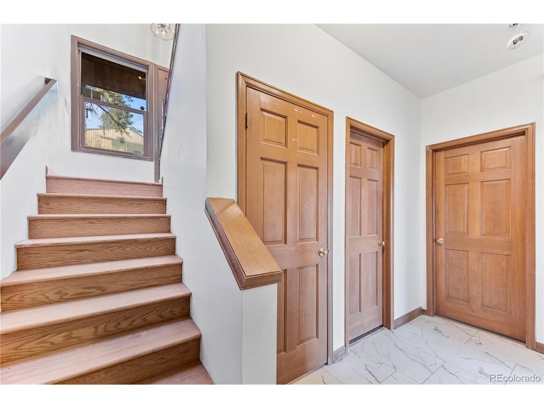 Photo of 31437 Evans View Ln