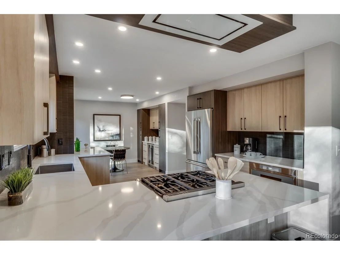 Photo of 2201 Juniper Ct
