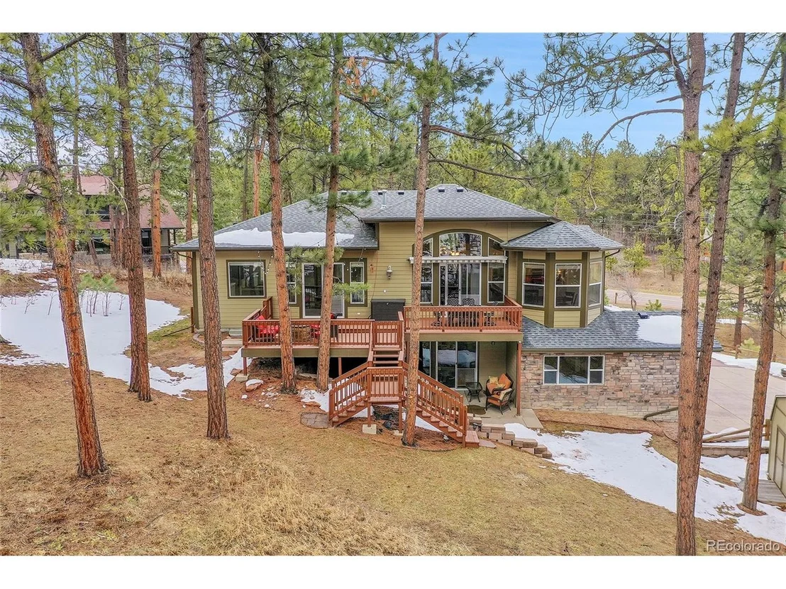 Photo of 882 Independence Dr