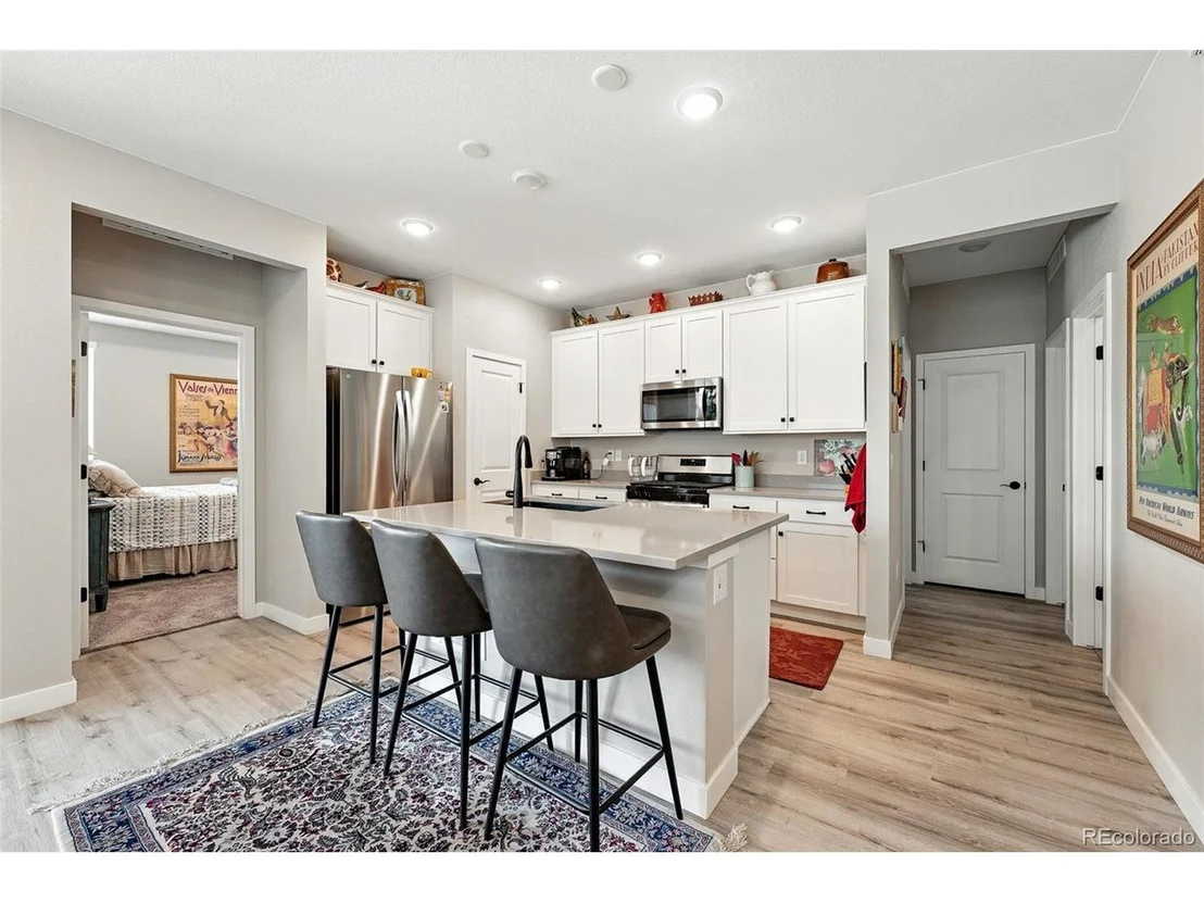 Photo of 5417 Riverbend Ave
